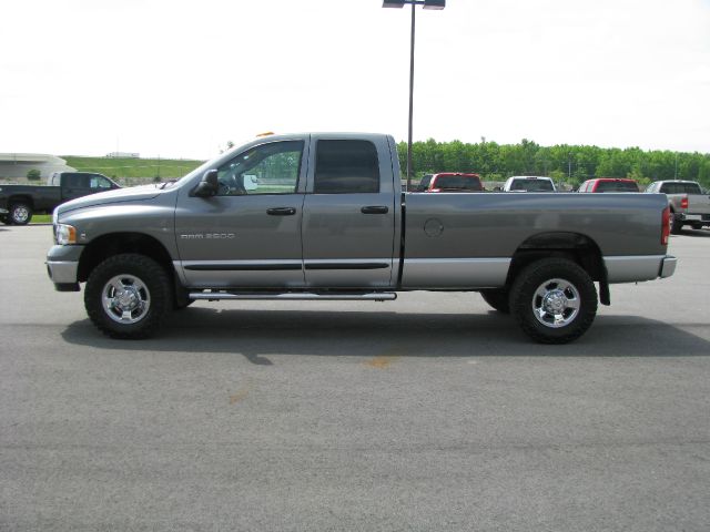 2005 Dodge Ram 2500 4dr 4WD EXT LS 4x4 SUV