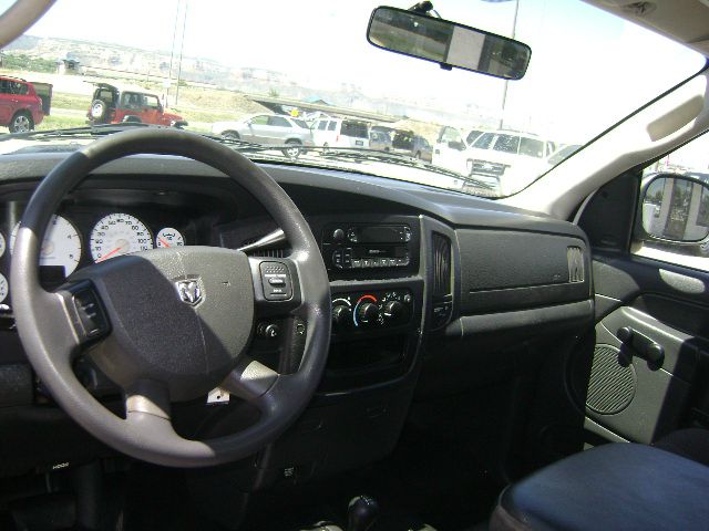 2005 Dodge Ram 2500 EX Auto 2WD