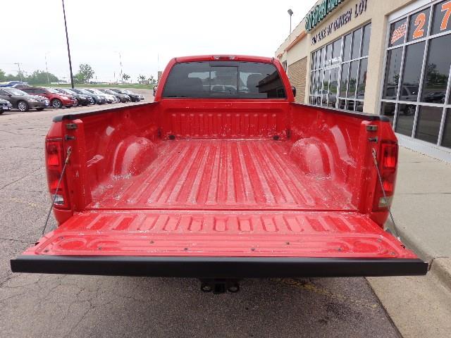 2005 Dodge Ram 2500 FWD 5DR WGN I4 CVT SL