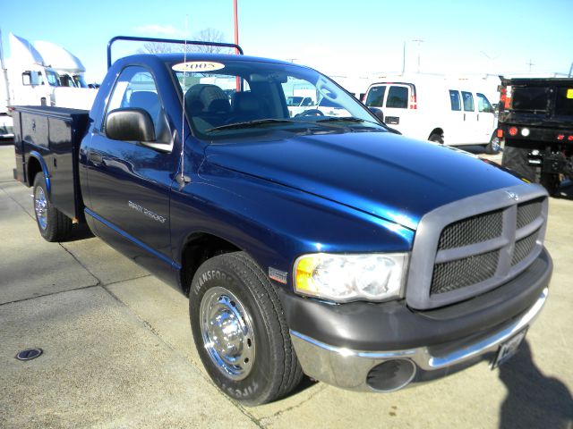 2005 Dodge Ram 2500 ES 2.4L AUTO