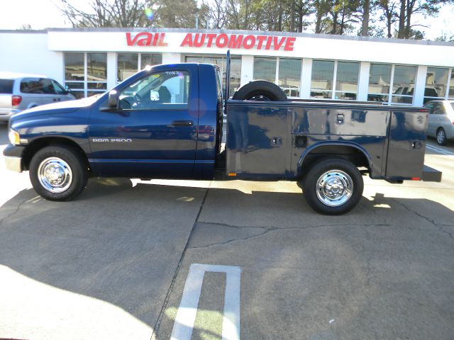 2005 Dodge Ram 2500 ES 2.4L AUTO