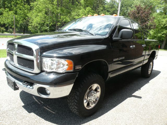 2005 Dodge Ram 2500 4dr 4WD EXT LS 4x4 SUV