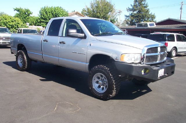 2005 Dodge Ram 2500 4dr 4WD EXT LS 4x4 SUV