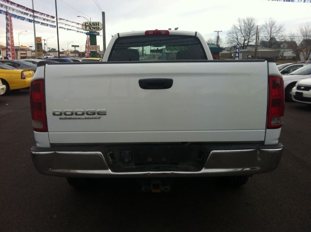 2005 Dodge Ram 2500 2WD Regular Cab 6.3 Ft Box ST