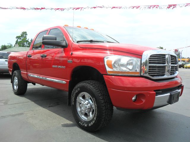 2006 Dodge Ram 2500 4d Wagon AWD