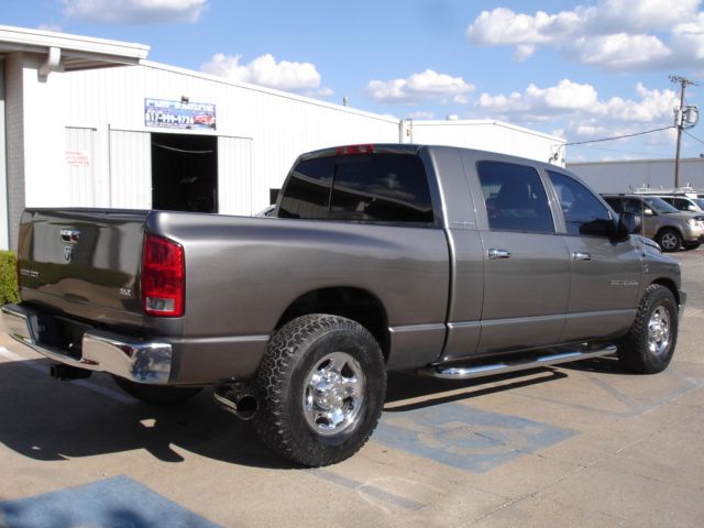 2006 Dodge Ram 2500 2WD Regular Cab 6.3 Ft Box ST