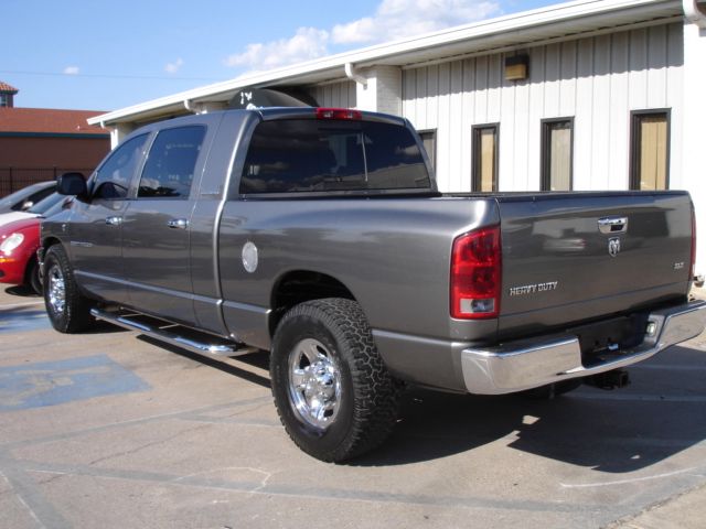 2006 Dodge Ram 2500 2WD Regular Cab 6.3 Ft Box ST