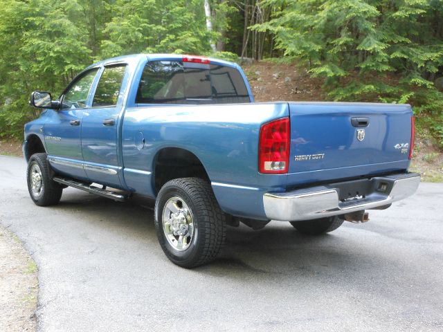 2006 Dodge Ram 2500 4d Wagon AWD