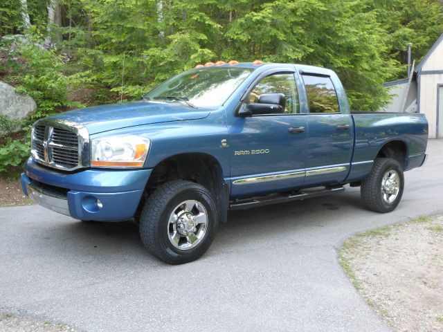 2006 Dodge Ram 2500 4d Wagon AWD