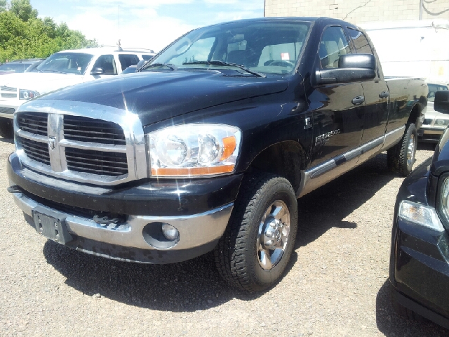 2006 Dodge Ram 2500 4dr 4WD EXT LS 4x4 SUV