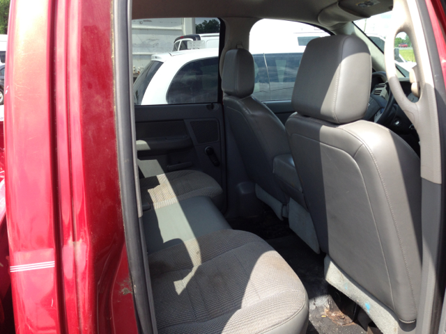 2006 Dodge Ram 2500 4dr LX 4WD Auto