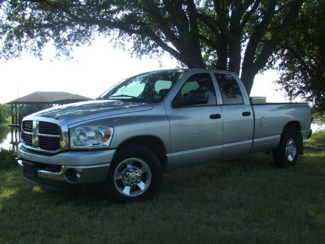 2007 Dodge Ram 2500 2WD Double Cab Standard Bed 5.7L V8 (SE) Truck