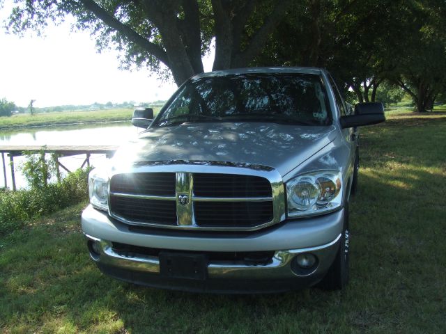 2007 Dodge Ram 2500 2WD Double Cab Standard Bed 5.7L V8 (SE) Truck