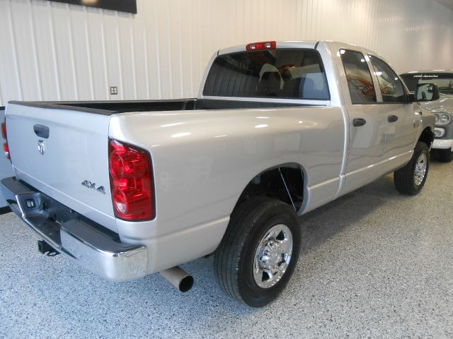 2007 Dodge Ram 2500 4dr LX 4WD Auto