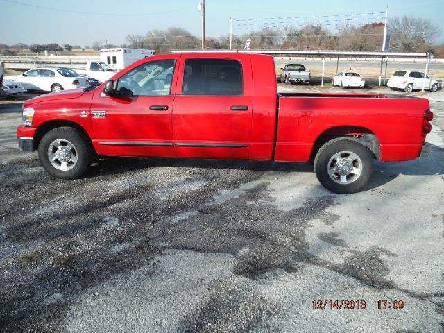 2007 Dodge Ram 2500 2WD Regular Cab 6.3 Ft Box ST