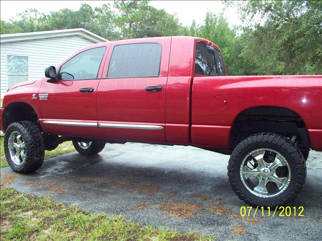 2007 Dodge Ram 2500 Double Cab 4WD V8 4.7