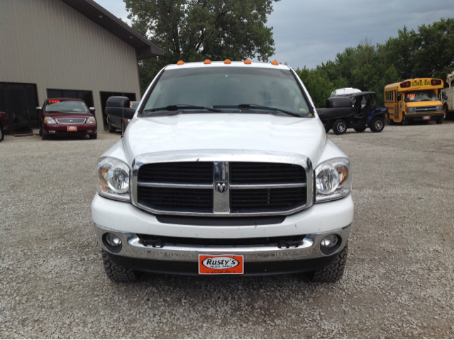 2007 Dodge Ram 2500 4d Wagon AWD