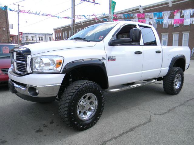 2008 Dodge Ram 2500 4d Wagon AWD