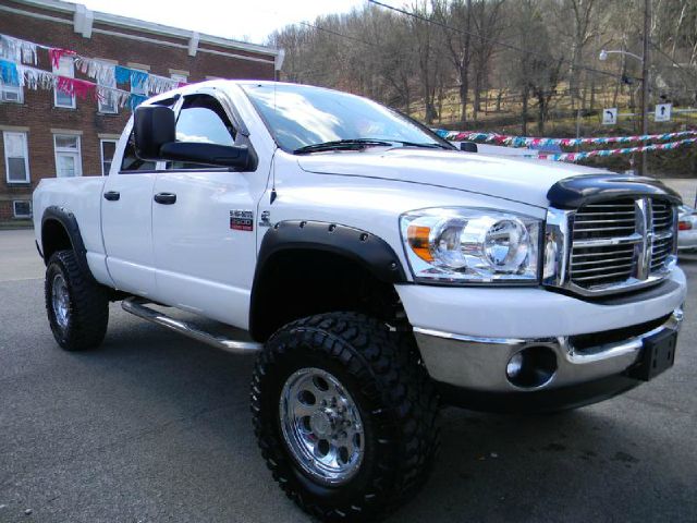 2008 Dodge Ram 2500 4d Wagon AWD