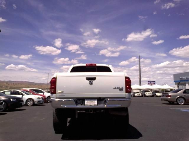 2008 Dodge Ram 2500 4dr Sdn Touring Signature RWD