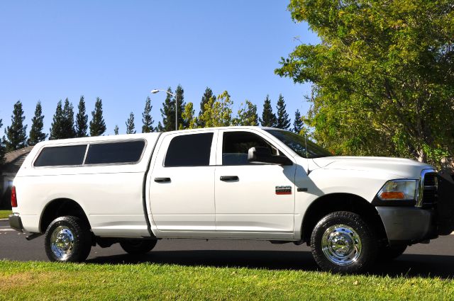 2010 Dodge Ram 2500 AWD, DVD, Navi, Rear Camera