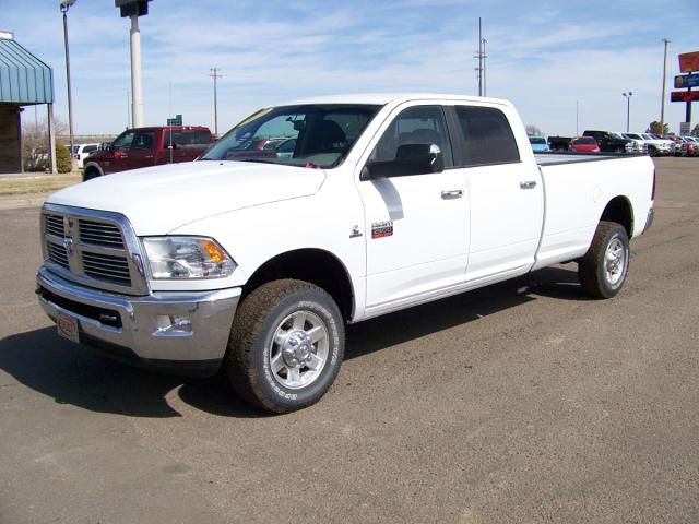 2010 Dodge Ram 2500 AWD, DVD, Navi, Rear Camera