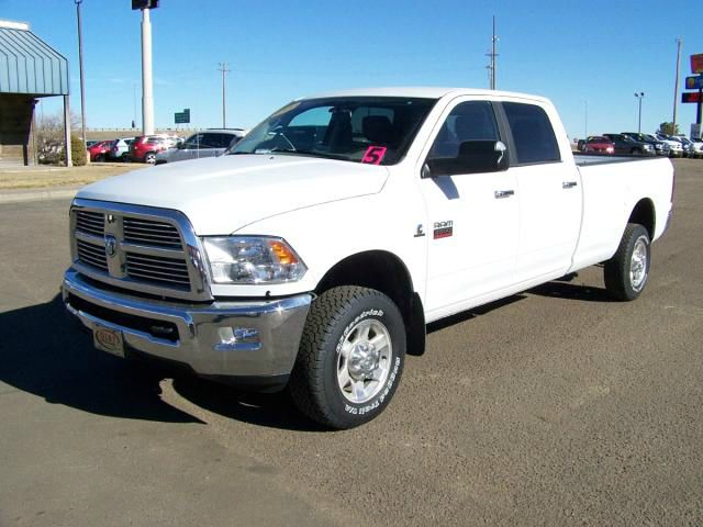 2011 Dodge Ram 2500 AWD, DVD, Navi, Rear Camera