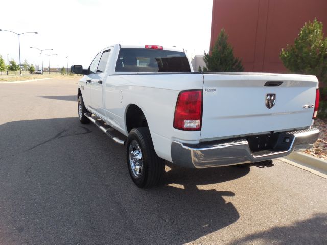 2011 Dodge Ram 2500 XLT 4X4 V8 5.4L