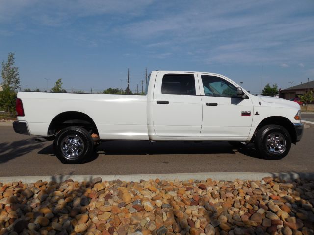 2011 Dodge Ram 2500 XLT 4X4 V8 5.4L