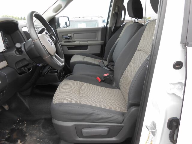 2011 Dodge Ram 2500 XLT 4X4 V8 5.4L