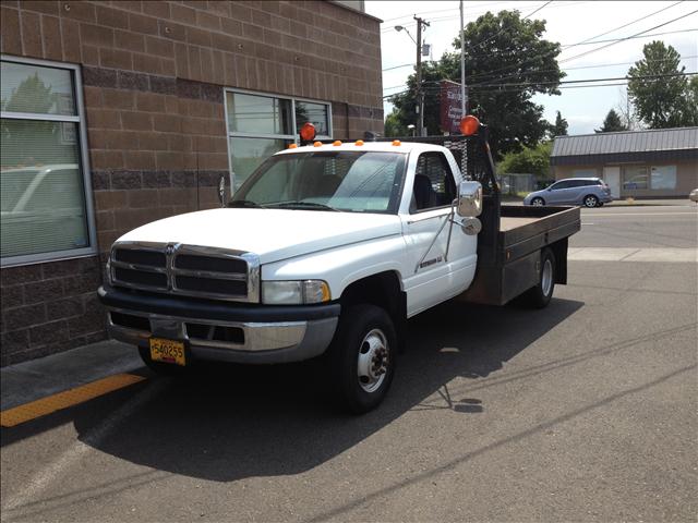 1994 Dodge Ram 3500 Sxtdvd3rd ROW Seatsnice