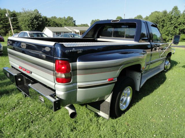 1994 Dodge Ram 3500 Sxtdvd3rd ROW Seatsnice