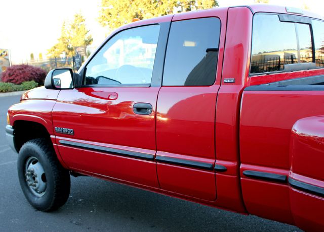 1998 Dodge Ram 3500 Quadcab SXT V/8 Automatic