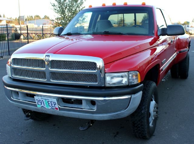 1998 Dodge Ram 3500 Quadcab SXT V/8 Automatic