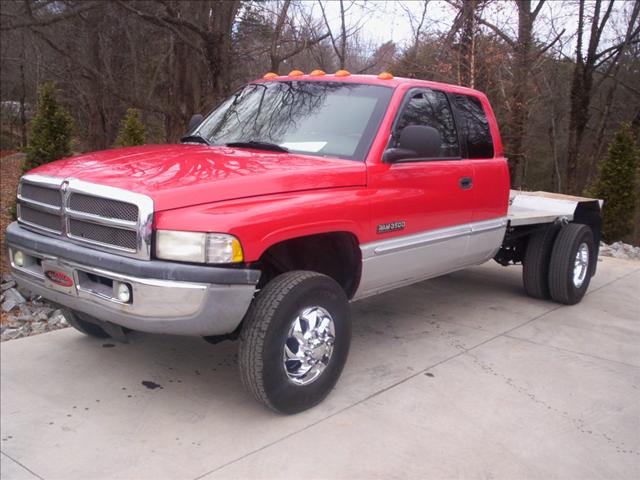 2000 Dodge Ram 3500 Base