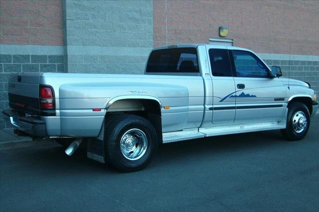 2001 Dodge Ram 3500 Crew Cab 4WD