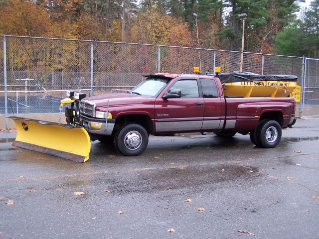 2001 Dodge Ram 3500 Laredo 2WD