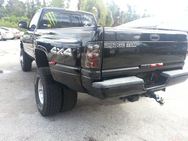 2001 Dodge Ram 3500 DVD NAV ROOF