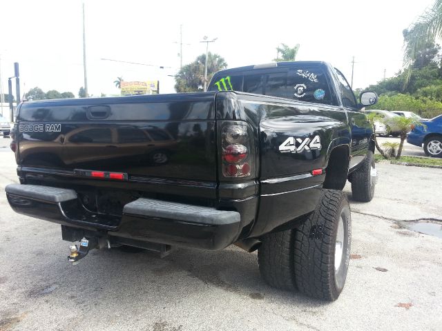 2001 Dodge Ram 3500 DVD NAV ROOF