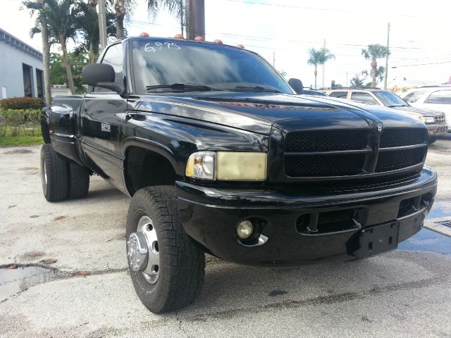 2001 Dodge Ram 3500 DVD NAV ROOF