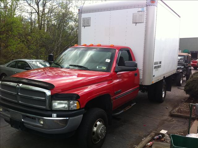 2002 Dodge Ram 3500 Base