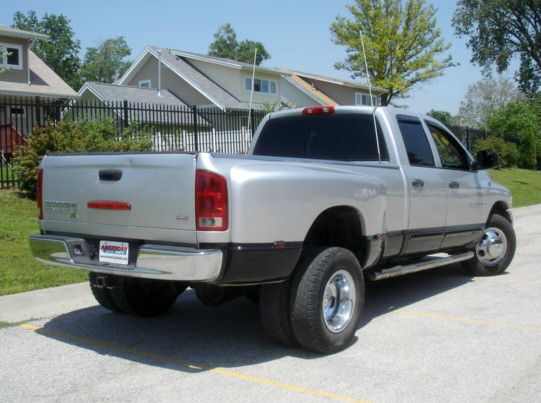 2004 Dodge Ram 3500 Sahara 4X4