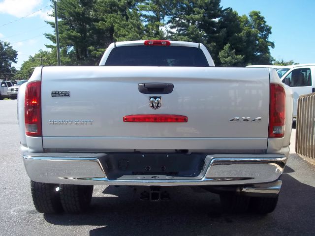 2004 Dodge Ram 3500 2500 SLT