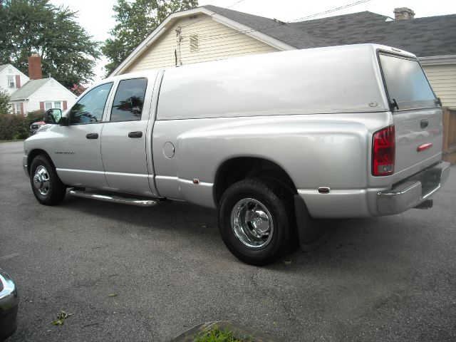 2004 Dodge Ram 3500 Sahara 4X4