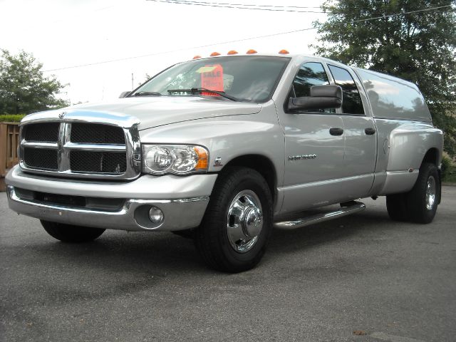 2004 Dodge Ram 3500 Sahara 4X4