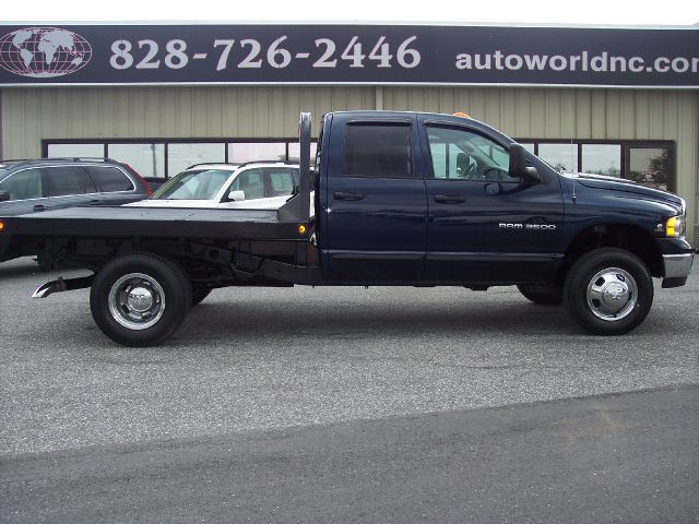 2004 Dodge Ram 3500 CX Minivan 4D