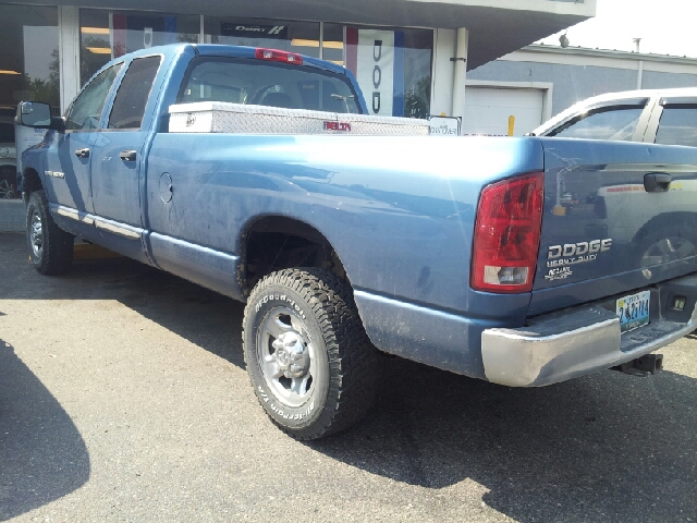 2004 Dodge Ram 3500 4dr 4WD EXT LS 4x4 SUV