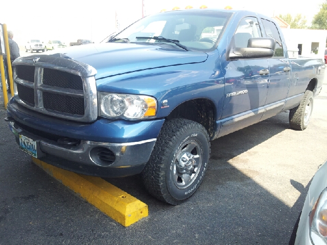 2004 Dodge Ram 3500 4dr 4WD EXT LS 4x4 SUV