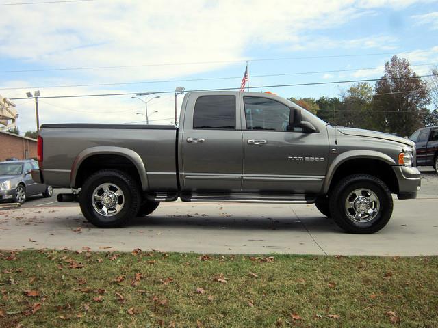 2005 Dodge Ram 3500 SLT