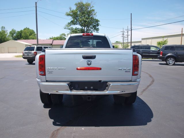 2005 Dodge Ram 3500 2500 SLT